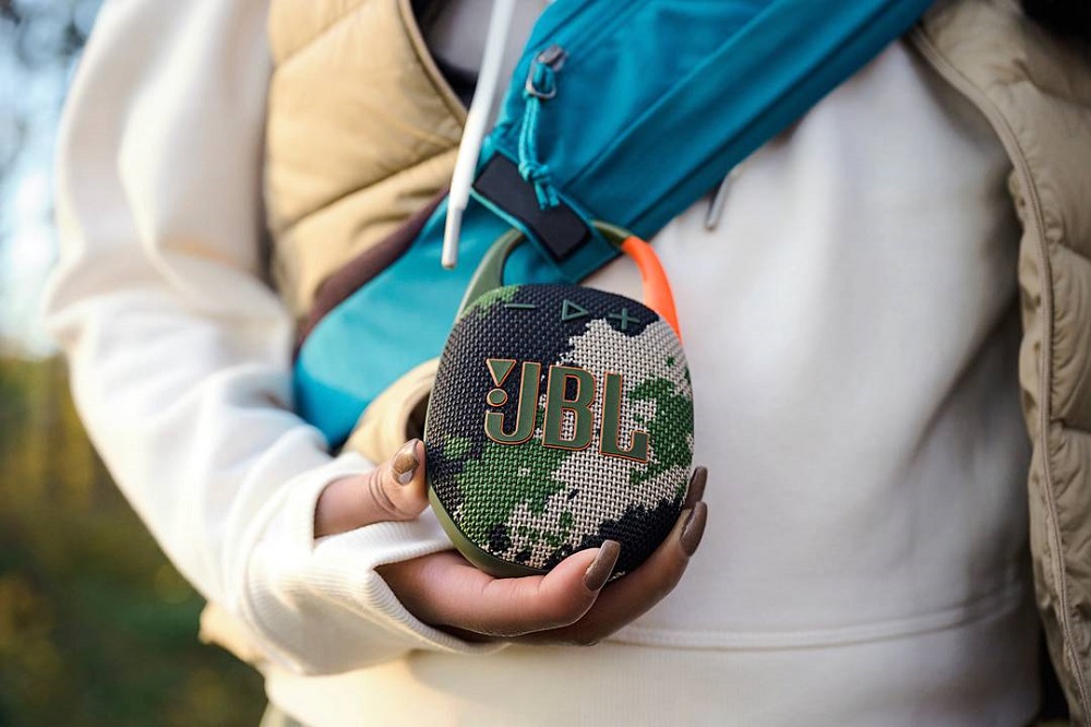 JBL Clip 5 - karabiner