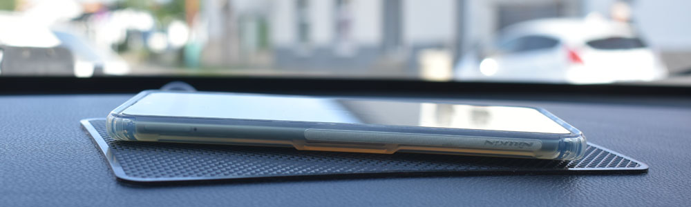 Nano alátét a műszerfalra